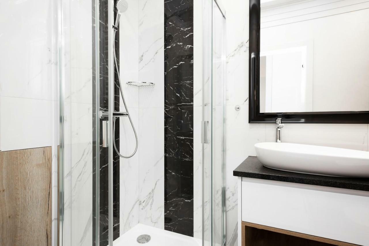 Apartments Warsaw Dzielna By Noclegi Renters Dış mekan fotoğraf